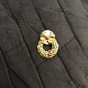 Wreath Pin